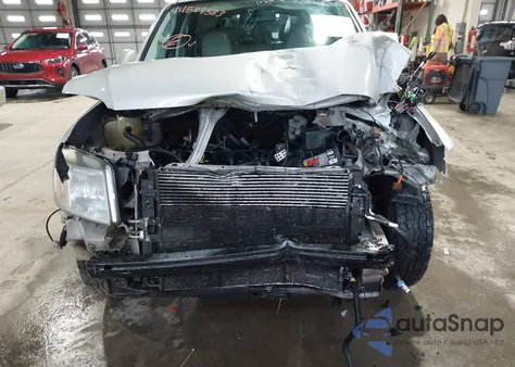 2009 Mercury Mariner Premier z USA, uszkodzony, nr VIN 4M2CU87749KJ13285